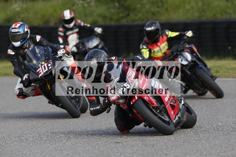 Archiv-2025/08 20.04.2025 Speer Racing ADR/Gruppe gelb/2
